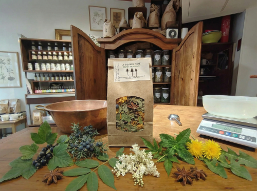 tisane centenaire - le tizaner toké - lyon croix rousse tisane centenaire - le tizaner toké - lyon croix rousse