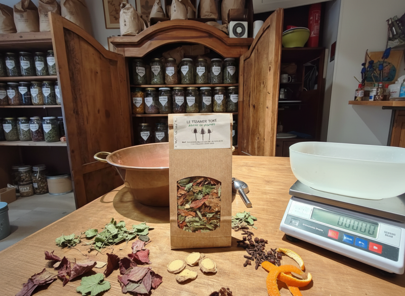 tisane cest la vie - le tizaner toké - lyon croix rousse tisane cest la vie - le tizaner toké - lyon croix rousse