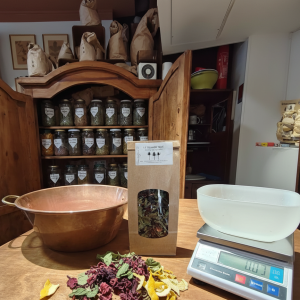 tisane flamboyante- le tizaner toké - lyon croix rousse tisane flamboyante- le tizaner toké - lyon croix rousse